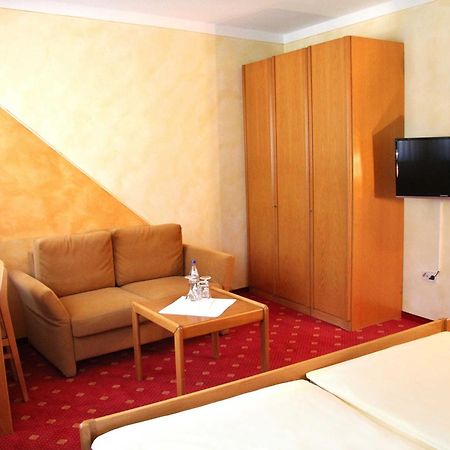 Hotel-Garni Goldener Schwan Bad Windsheim Kültér fotó
