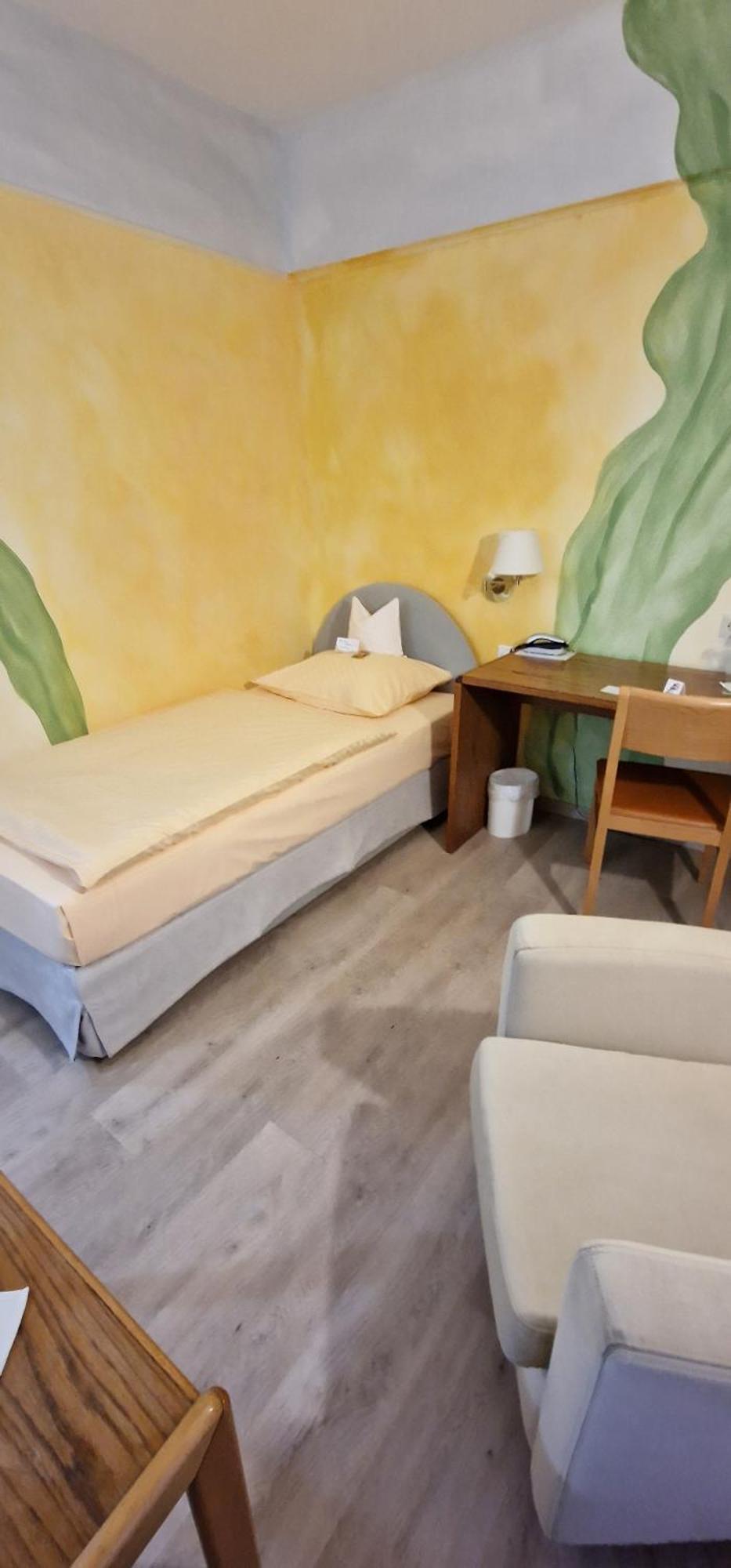 Hotel-Garni Goldener Schwan Bad Windsheim Kültér fotó