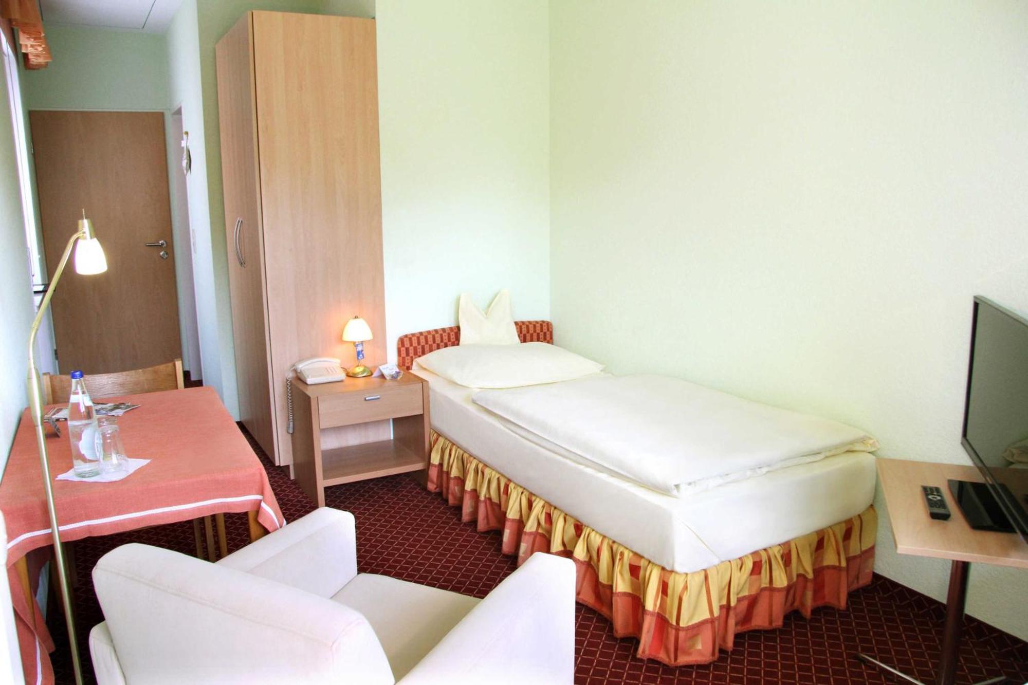 Hotel-Garni Goldener Schwan Bad Windsheim Kültér fotó